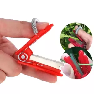 Easy Vegetable Harvesting Thumb Knife Tool