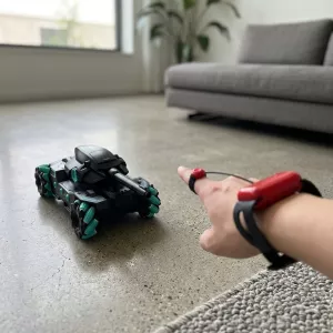 Gesture Sensing Water Spraying Tank