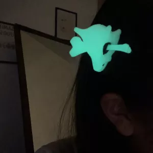 Ghost Arrow Glow-in-the-Dark Hair Clip